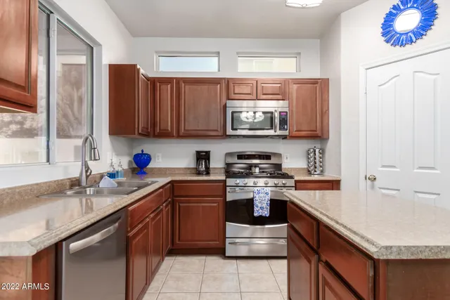 $3,500 | 4324 East Windsor Court, Gilbert, AZ 85296