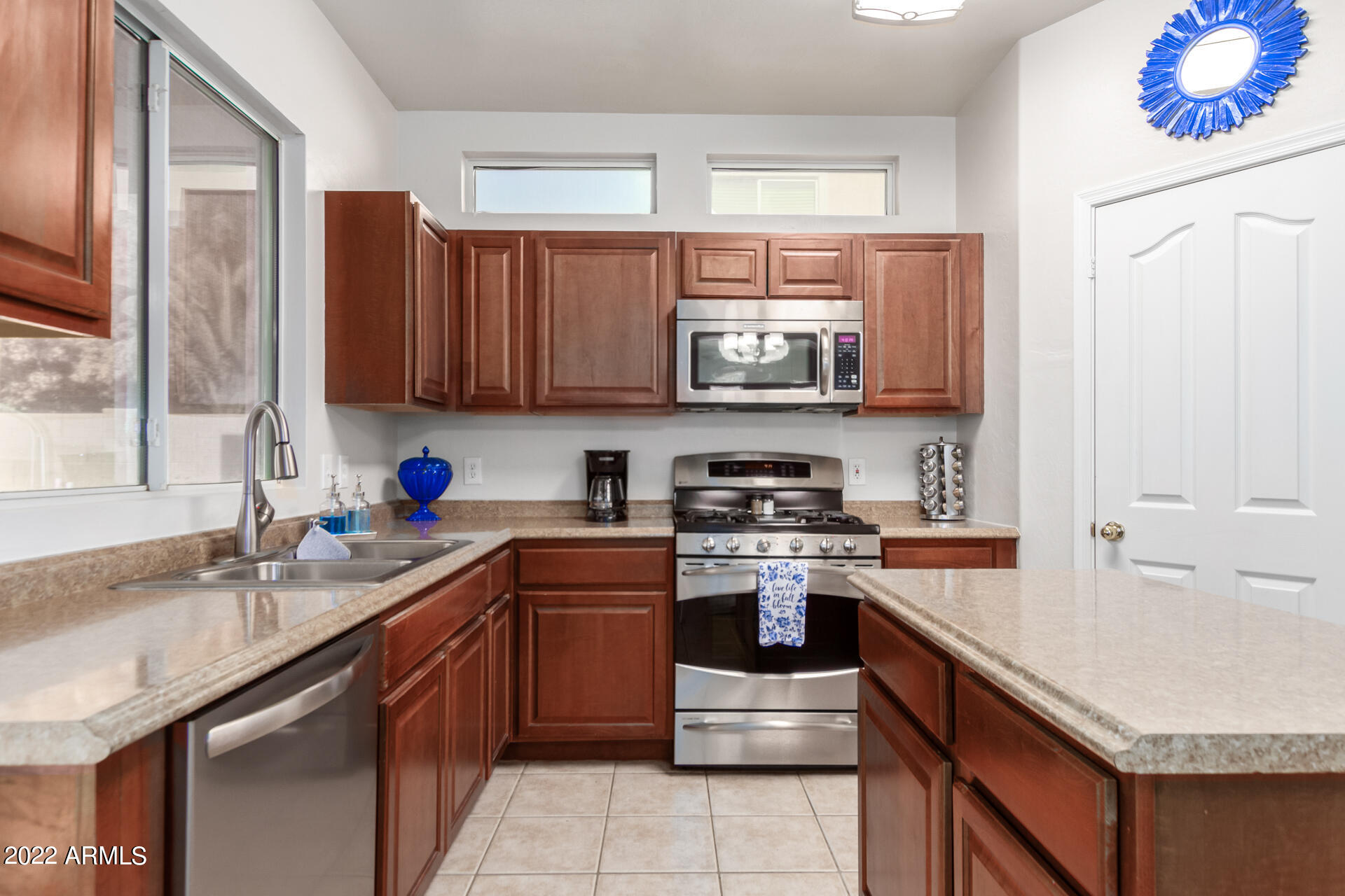 4324 East Windsor Court Gilbert, AZ 85296 - Photo 9 of 47 08 - Windsor