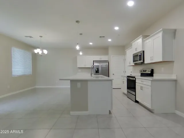 $2,499 | 1349 North Parkcrest, Mesa, AZ 85205