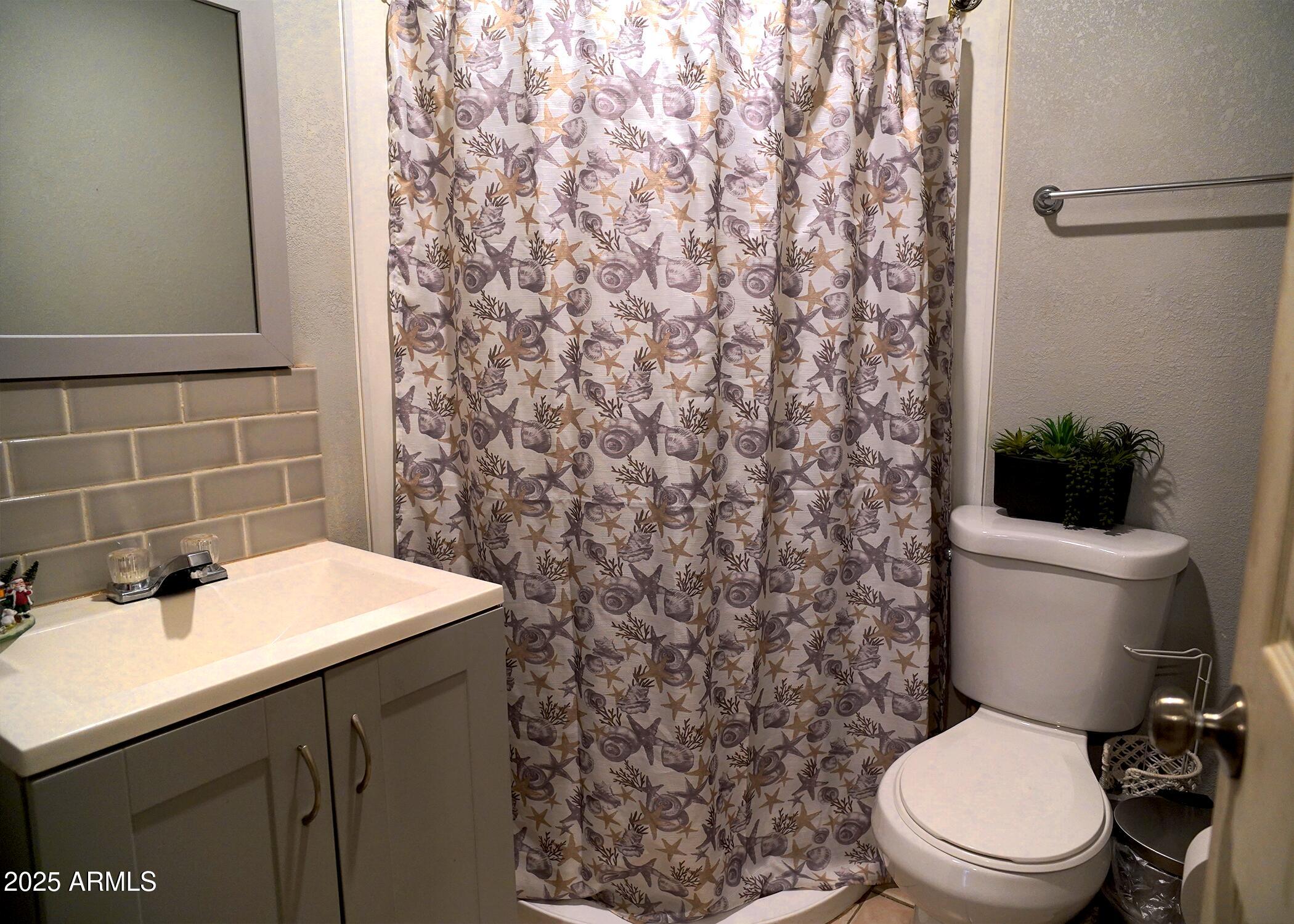 8933 West Roma Avenue Phoenix, AZ 85037 - Photo 15 of 16 RR3