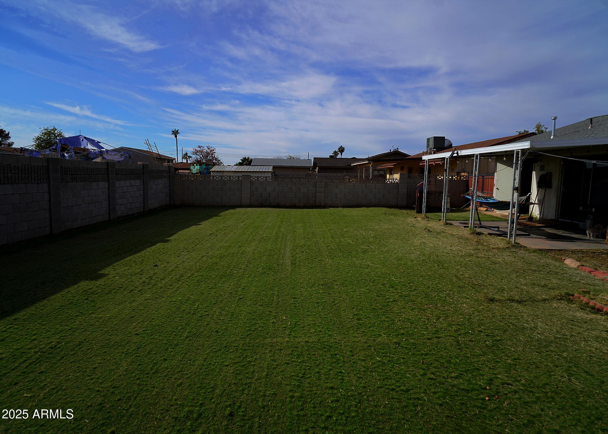 8933 West Roma Avenue Phoenix, AZ 85037 - Photo 16 of 16 RBY3