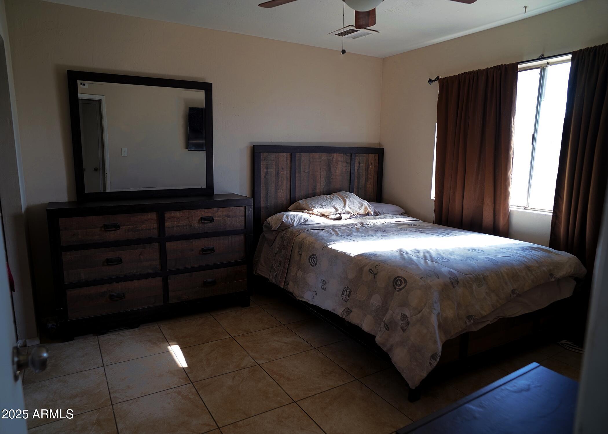 8933 West Roma Avenue Phoenix, AZ 85037 - Photo 10 of 16 RB2