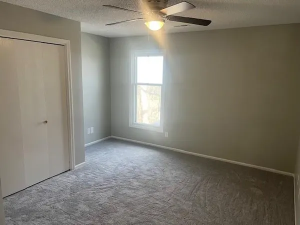 $1,400 | 315 Ryans Way, St. Joseph, MO 64506