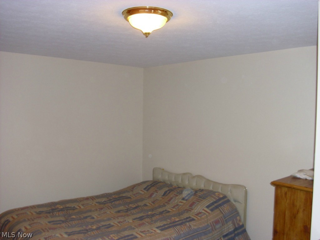 1476 West Calla Road Youngstown, OH 44514 - Photo 17 of 24 Gallery Image 17