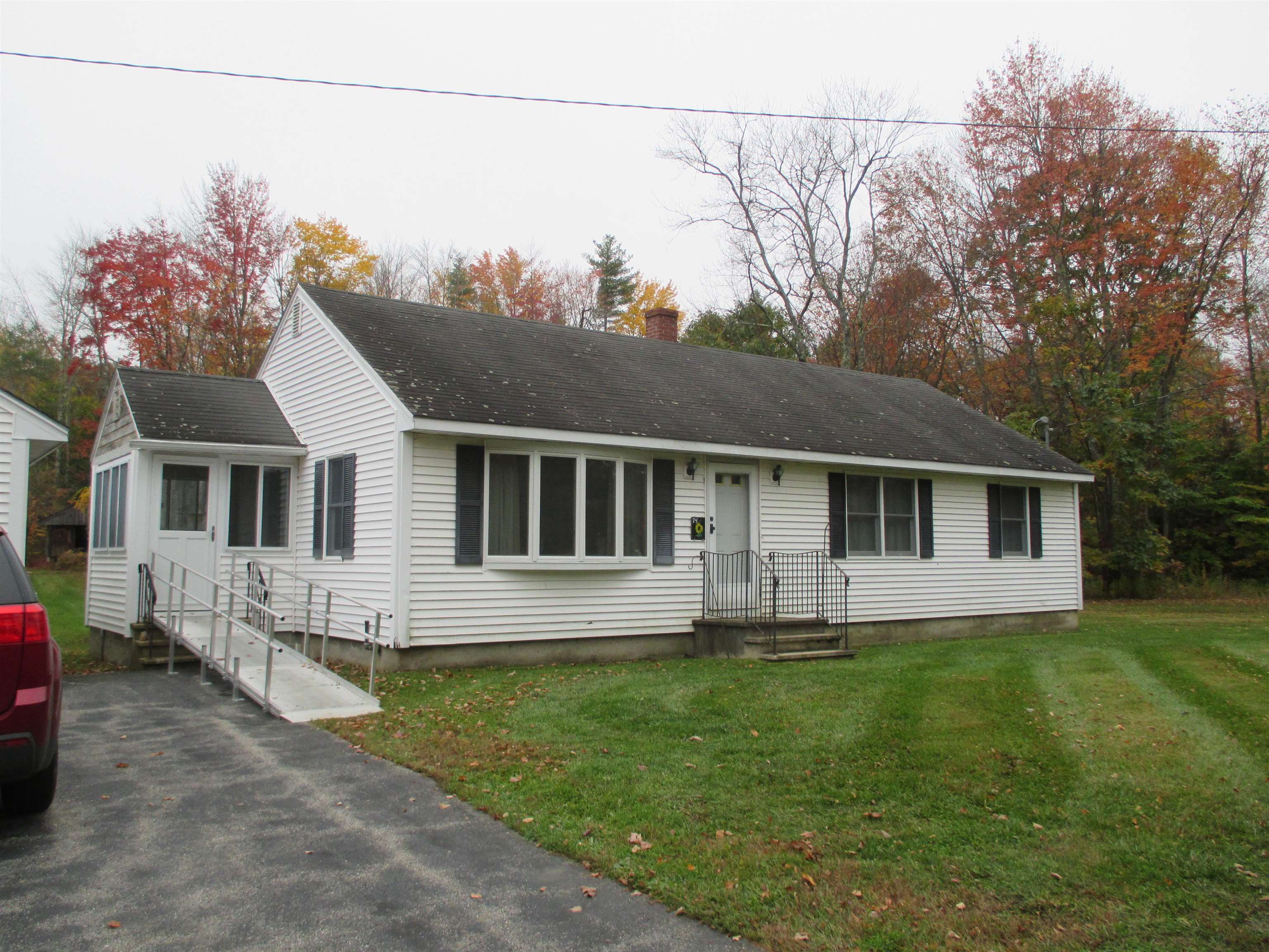 74 Estes Road Rochester, NH 03867 - Photo 3 of 29