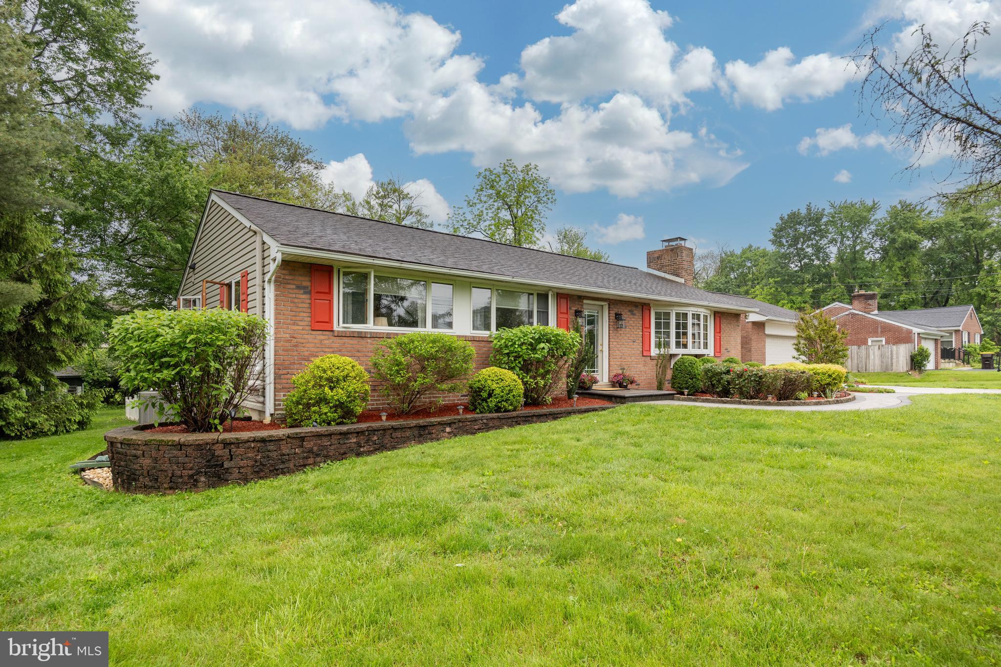 214 Brookside Road Norristown, PA 19403 - Photo 3 of 46 Gallery Image 3