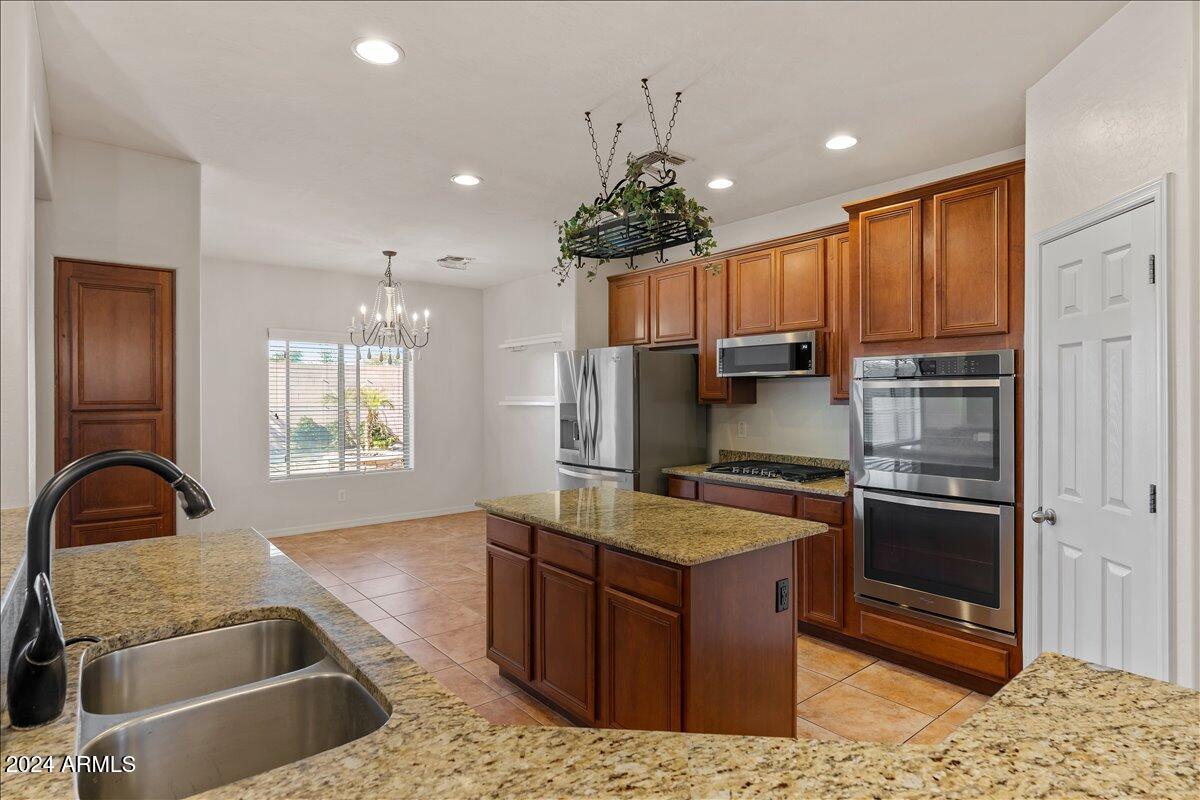 16758 West Rowel Road Surprise, AZ 85387 - Photo 17 of 59 17-Kitchen