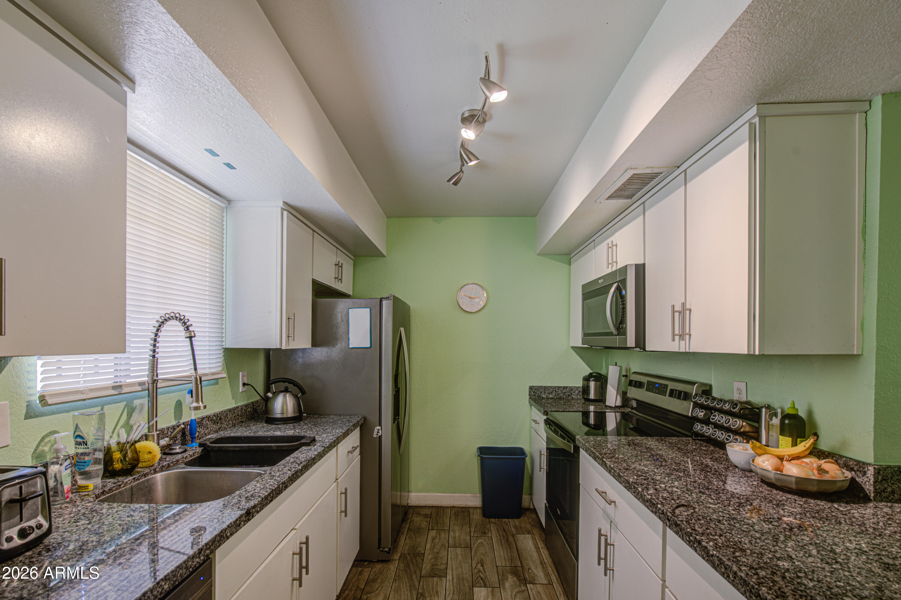 401 East Pecan Road Phoenix, AZ 85040 - Photo 4 of 21