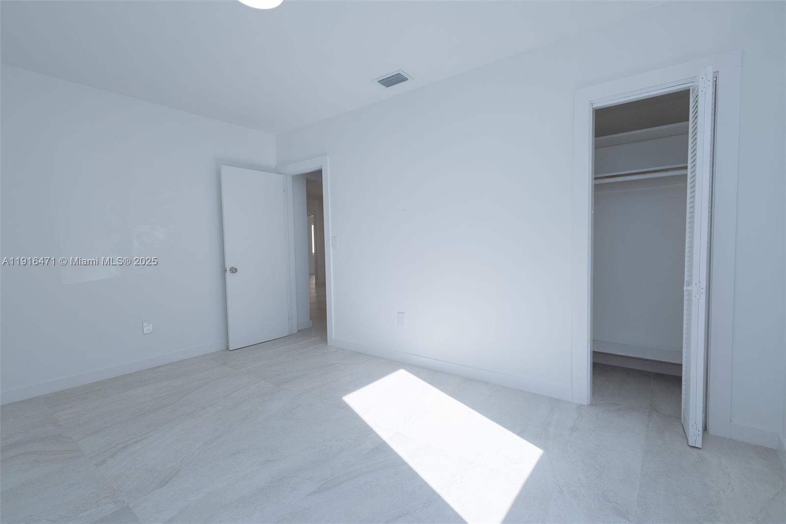 2675 Southwest 24th Terrace Miami, FL 33145 - Photo 29 of 36