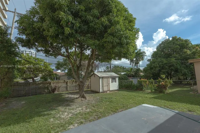 $4,950 | 2675 Southwest 24th Terrace, Miami, FL 33145