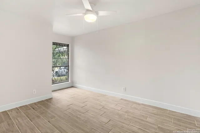 $1,675 | 5224 East Rolling Ridge Drive, San Antonio, TX 78228