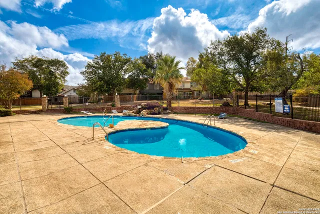 $1,675 | 5224 East Rolling Ridge Drive, San Antonio, TX 78228