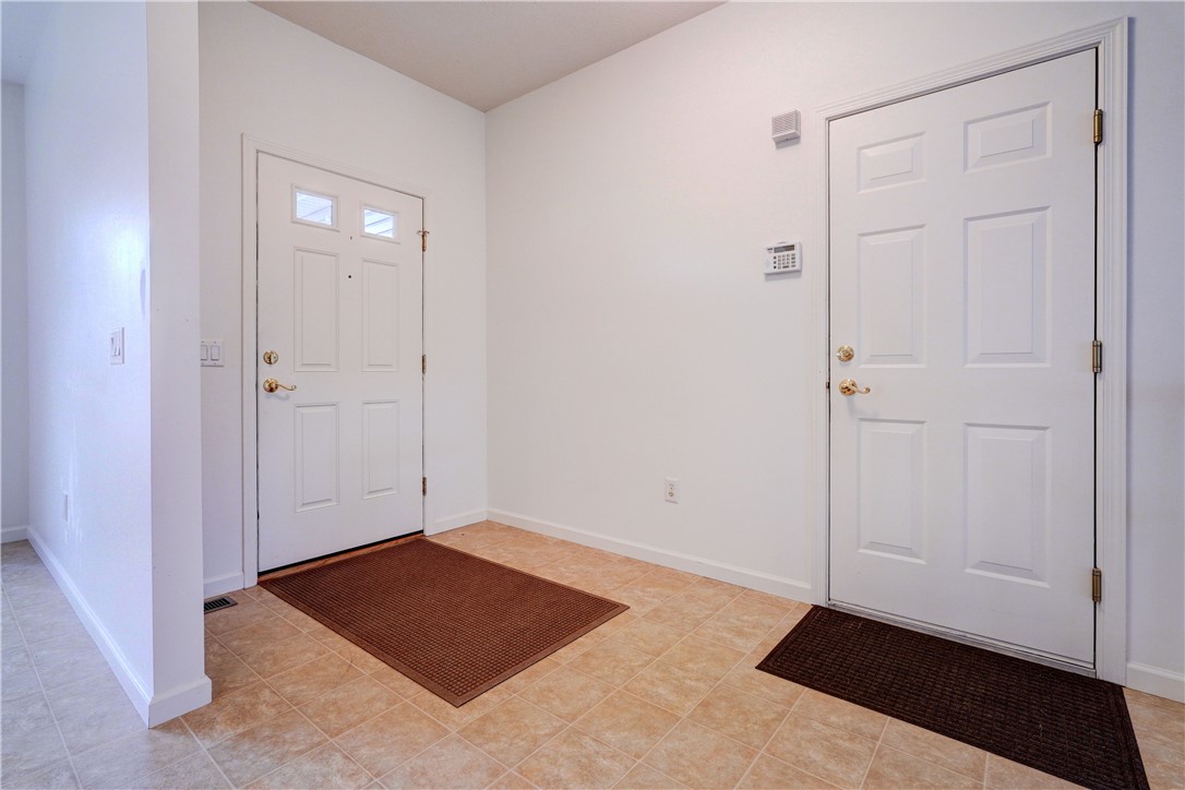 15 Jenna Way Henrietta, NY 14623 - Photo 4 of 33 Foyer/Entry Hall, showing both the front entrance,