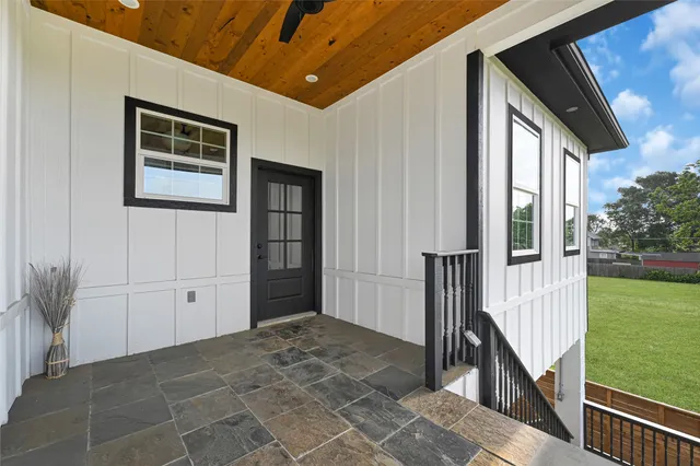 a view of an entryway