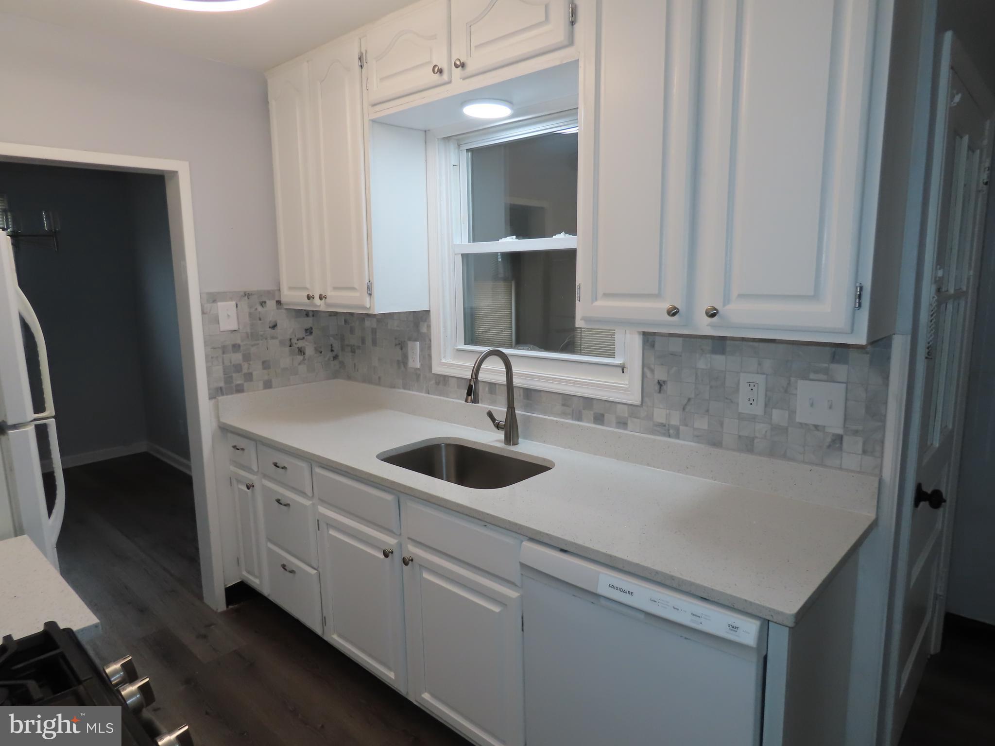 110 Robinson Drive New Castle, DE 19720 - Photo 5 of 10