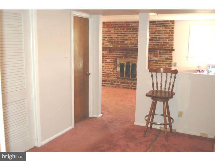 2402 Nassau Road Cinnaminson, NJ 08077 - Photo 12 of 21 Office / Study