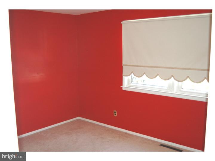 2402 Nassau Road Cinnaminson, NJ 08077 - Photo 16 of 21 Bedroom 3