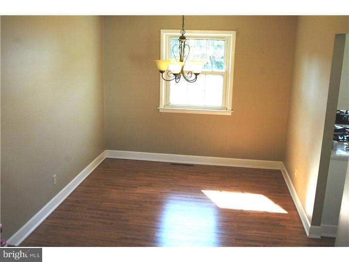 2402 Nassau Road Cinnaminson, NJ 08077 - Photo 7 of 21 Dining Room