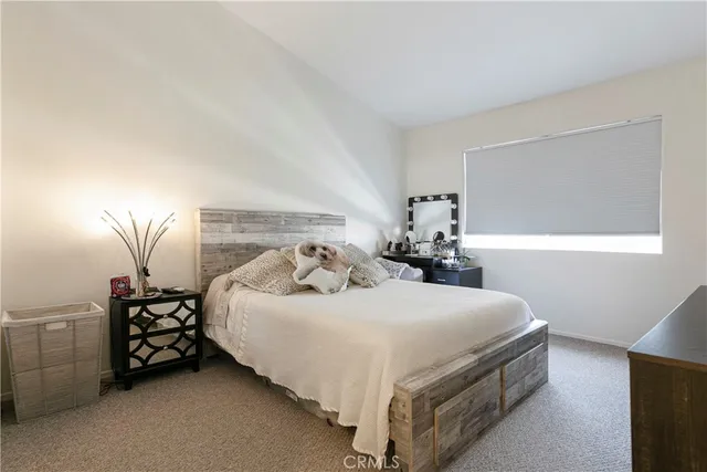 $609,000 | 18347 Saticoy Street, Unit 17, Reseda, CA 91335