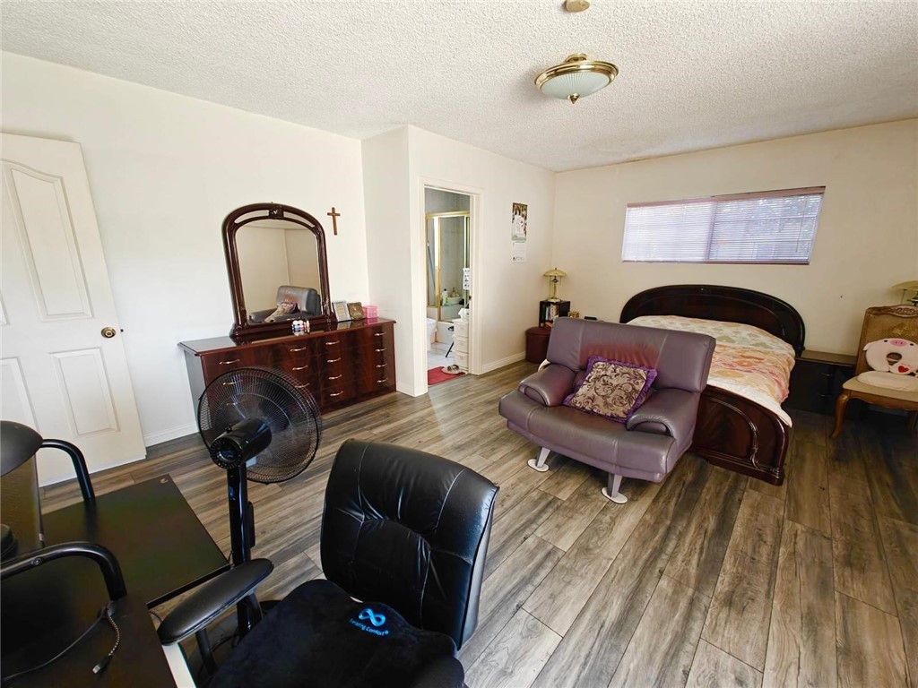 613 Santa Cruz Road Arcadia, CA 91007 - Photo 6 of 9 Master sutie #1