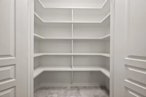 $194,900 | 2400 North Braeswood Boulevard, Unit 129, Houston, TX 77030