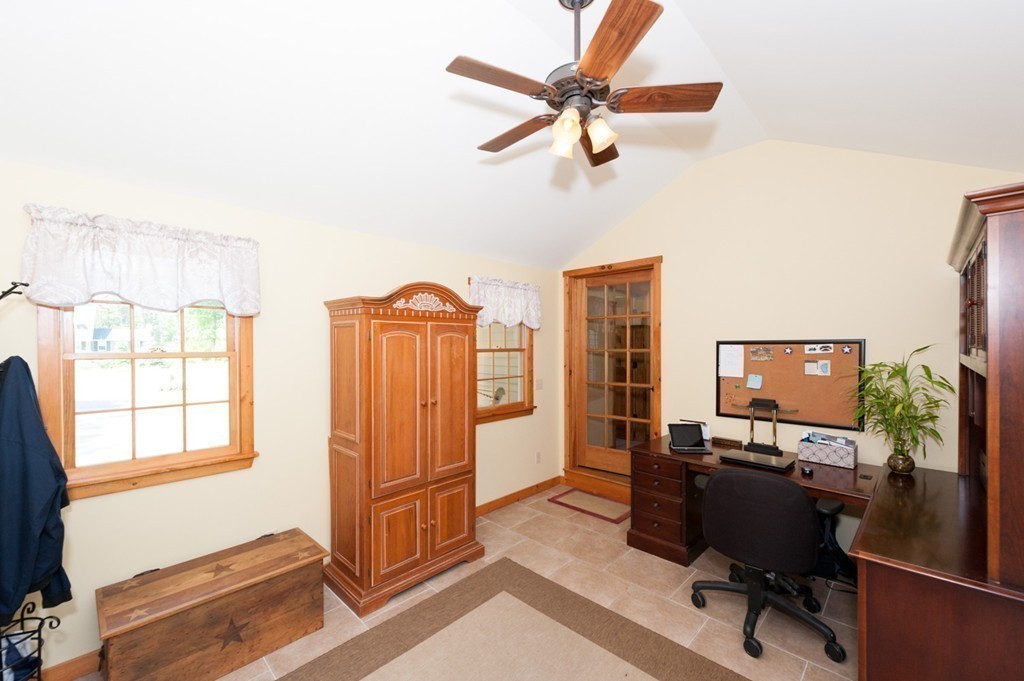 16 Rebecca Road Freetown, MA 02702 - Photo 27 of 30