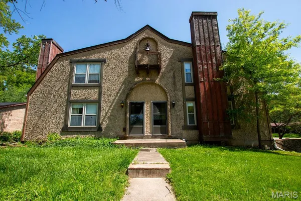 $285,000 | 102 Britanna Drive, Swansea, IL 62226