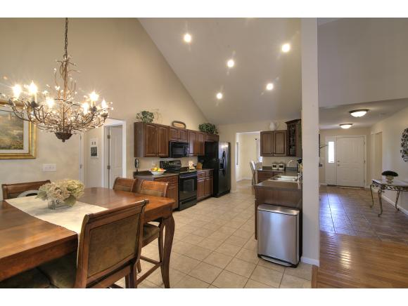 5 Inkberry Road New Boston, NH 03070 - Photo 11 of 32