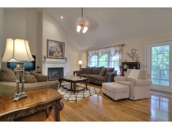 5 Inkberry Road New Boston, NH 03070 - Photo 8 of 32