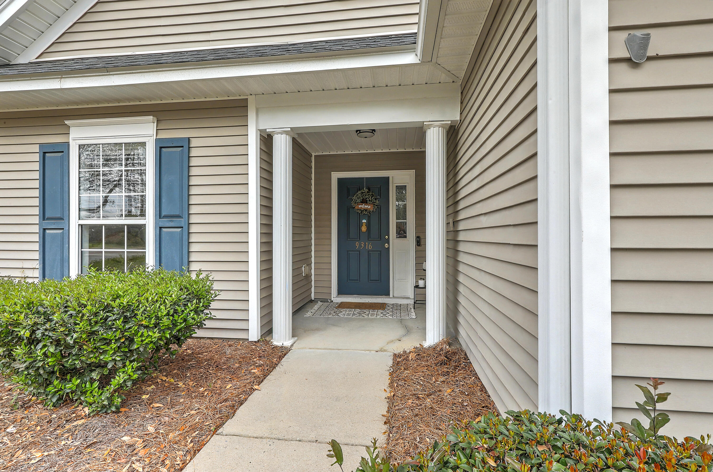 9316 Ayscough Road Summerville, SC 29485 - Photo 4 of 29 0W7A7700_1_2_3_4_5_6