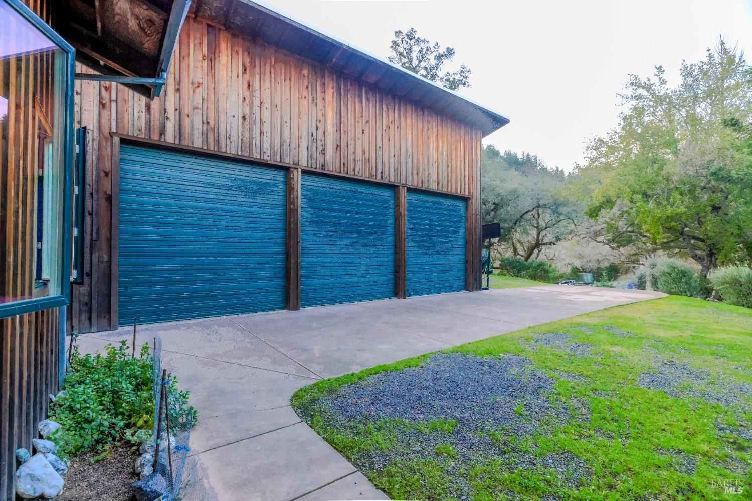 19801 Kelly Road Geyserville, CA 95441 - Photo 17 of 84