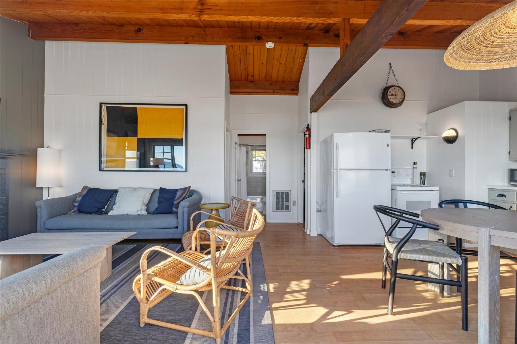 100 Hiawatha Road, Unit 1 Wellfleet, MA 02667 - Photo 6 of 38 10-MG_6324-r(1)
