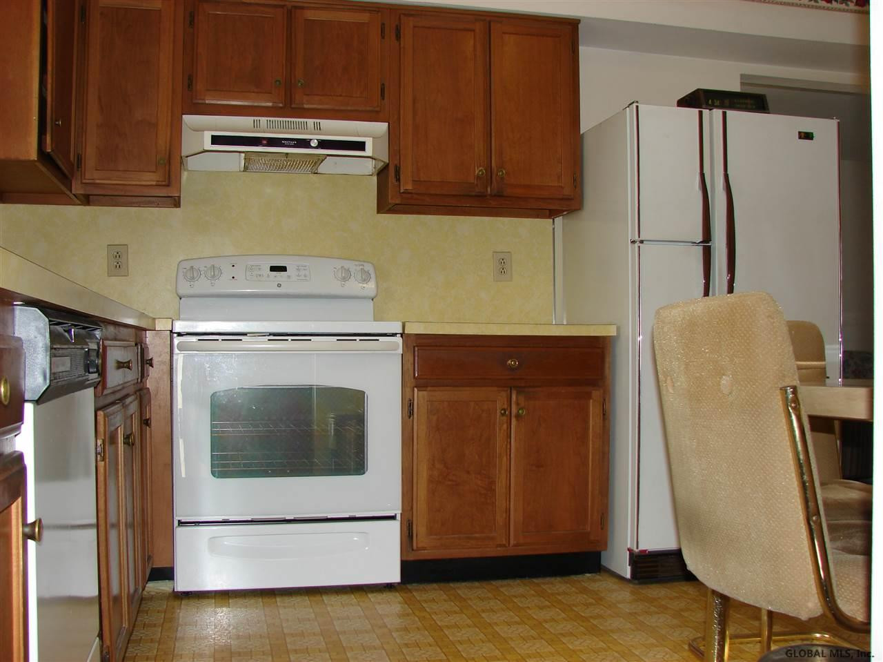 9 Adare Road Troy, NY 12180 - Photo 9 of 15 Photo 9