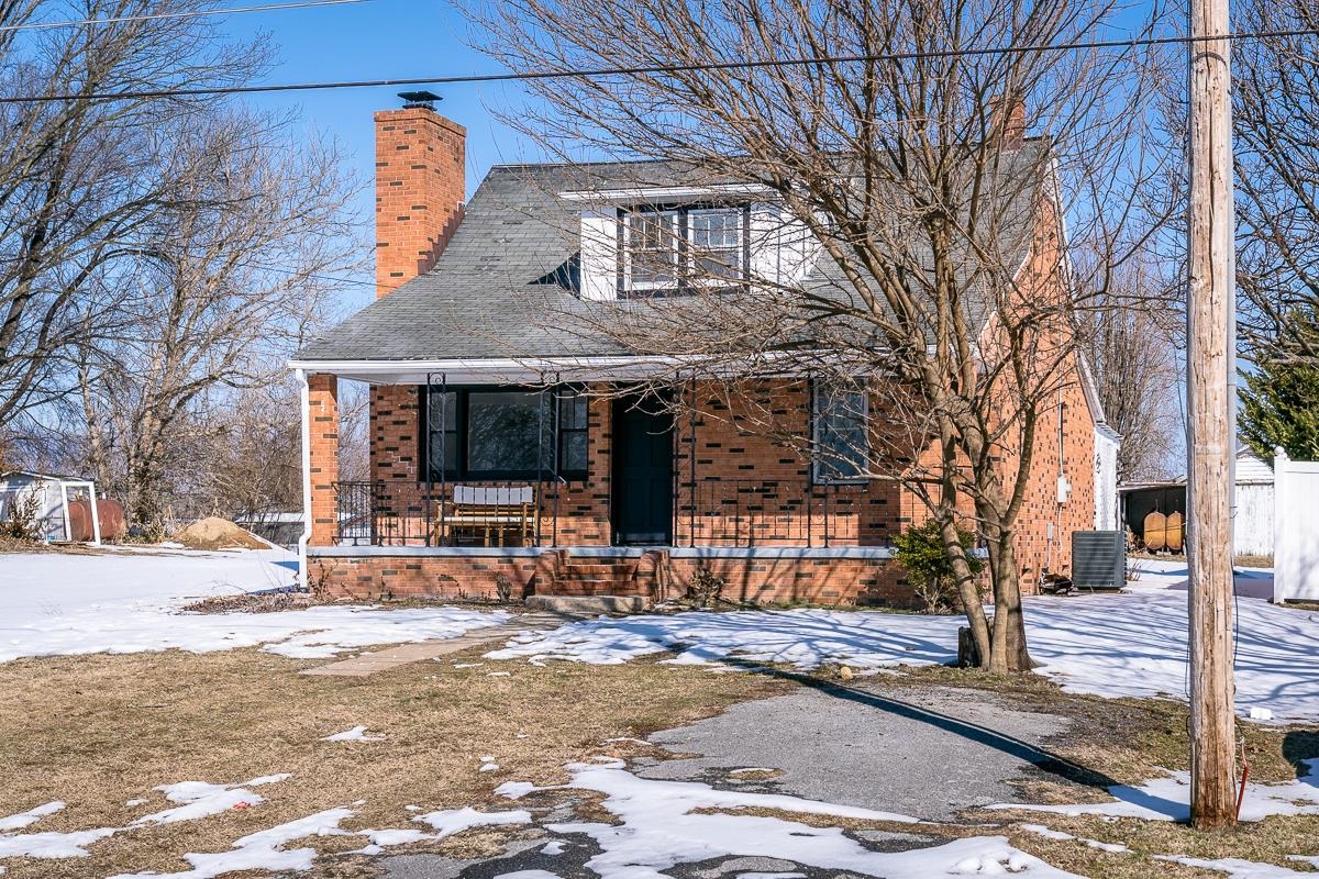 314 West Spring Avenue Elkton, VA 22827 - Photo 1 of 35