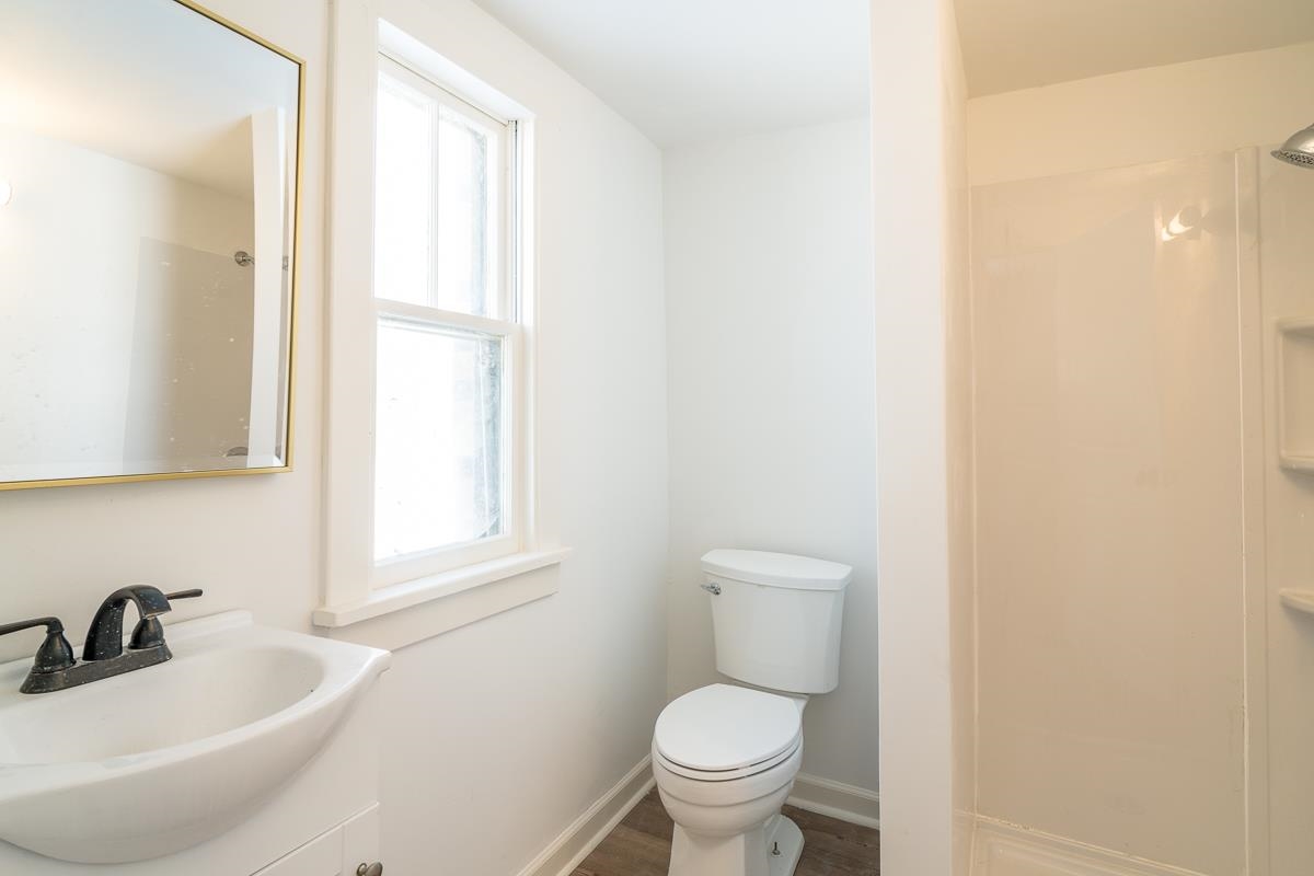 314 West Spring Avenue Elkton, VA 22827 - Photo 11 of 35