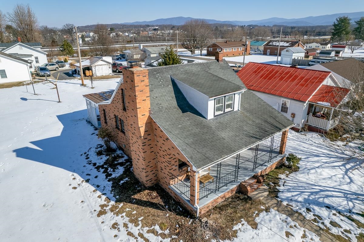 314 West Spring Avenue Elkton, VA 22827 - Photo 30 of 35