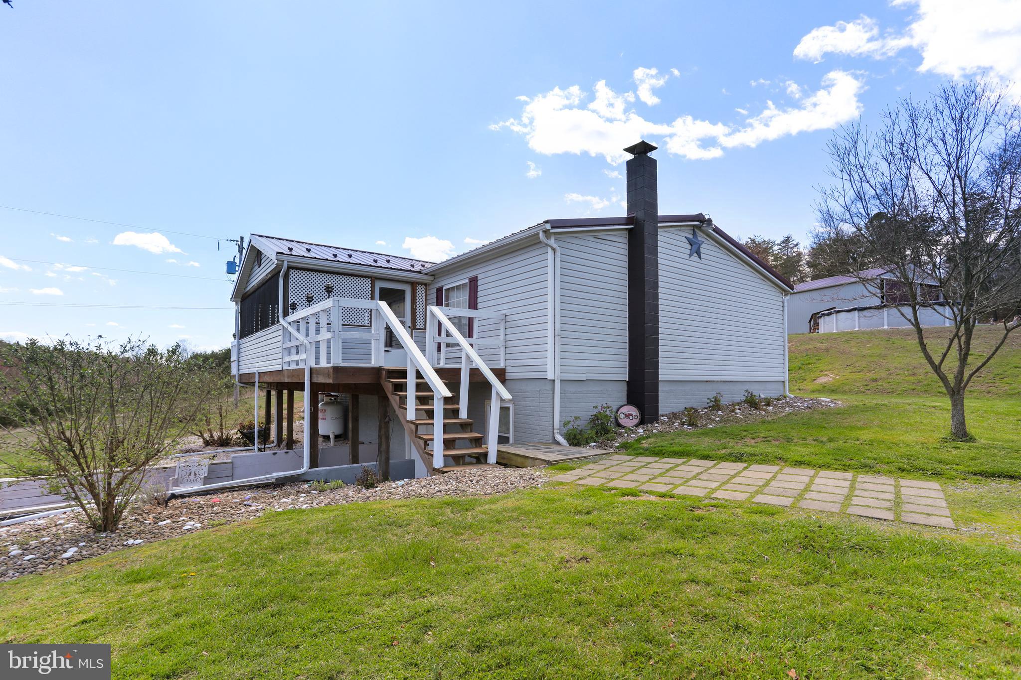 898 Waugh Road Berkeley Springs, WV 25411 - Photo 45 of 61 Gallery Image 45
