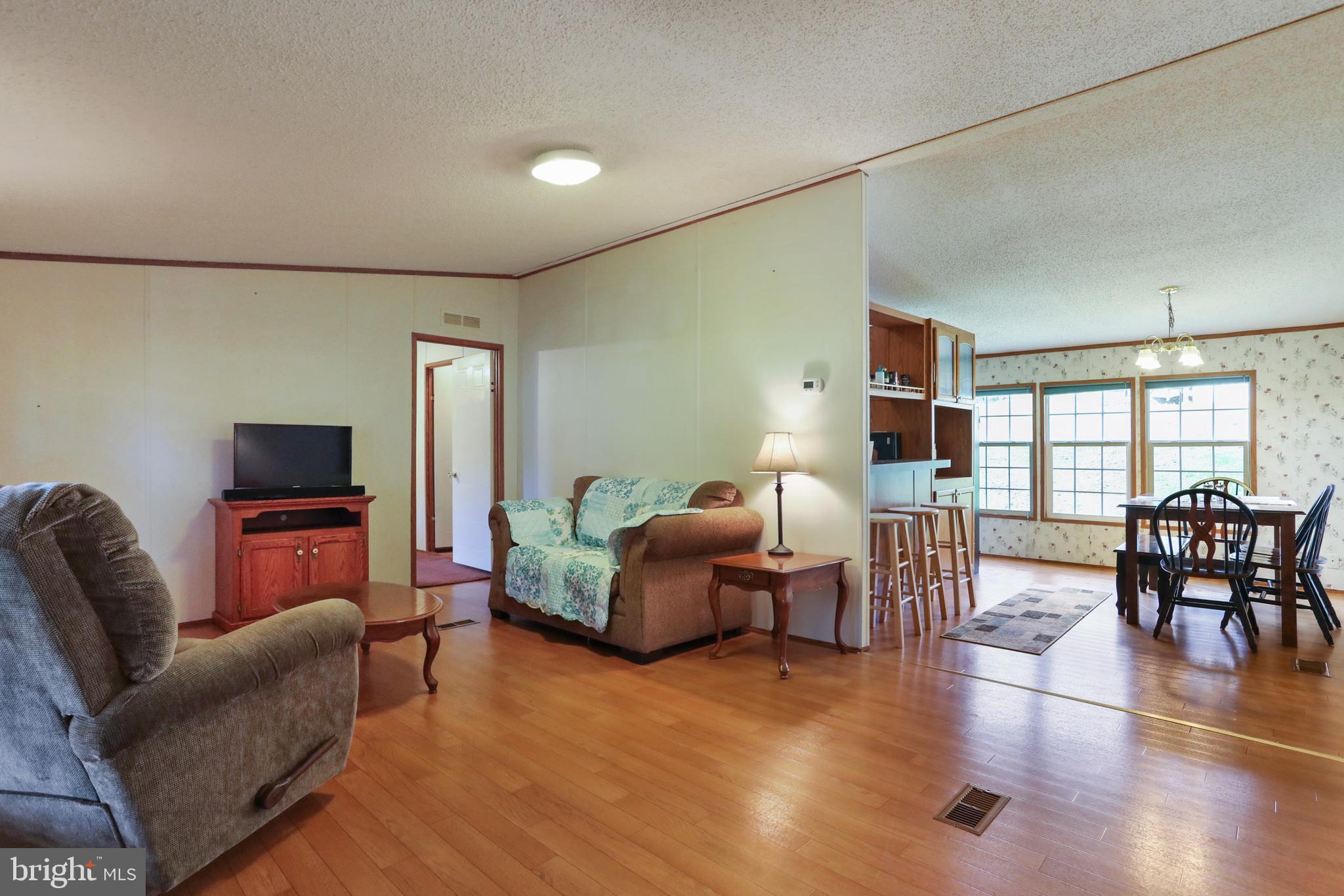 898 Waugh Road Berkeley Springs, WV 25411 - Photo 6 of 61 Gallery Image 6