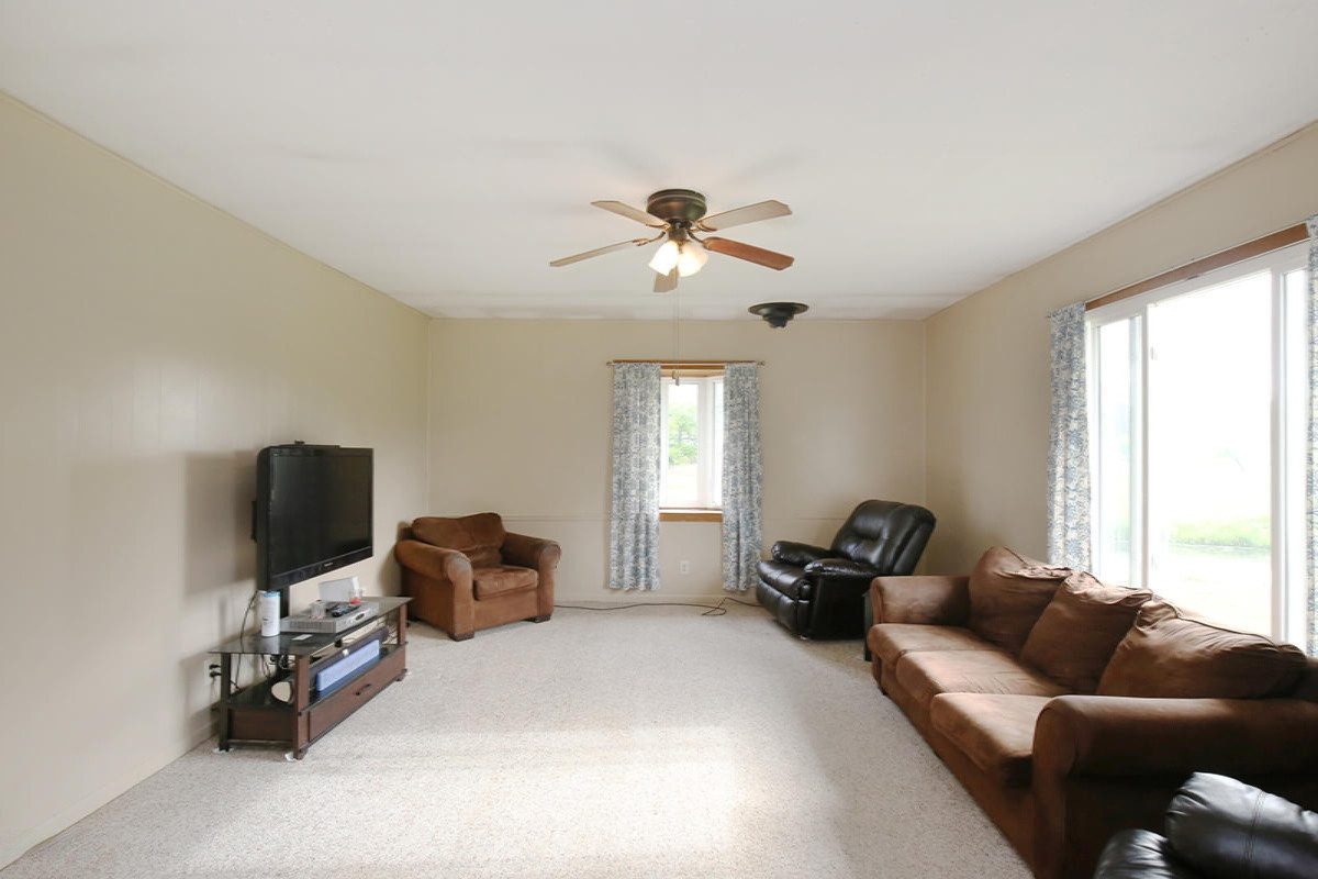 2341 Barber Road Hastings, MI 49058 - Photo 11 of 26 IMG_2345