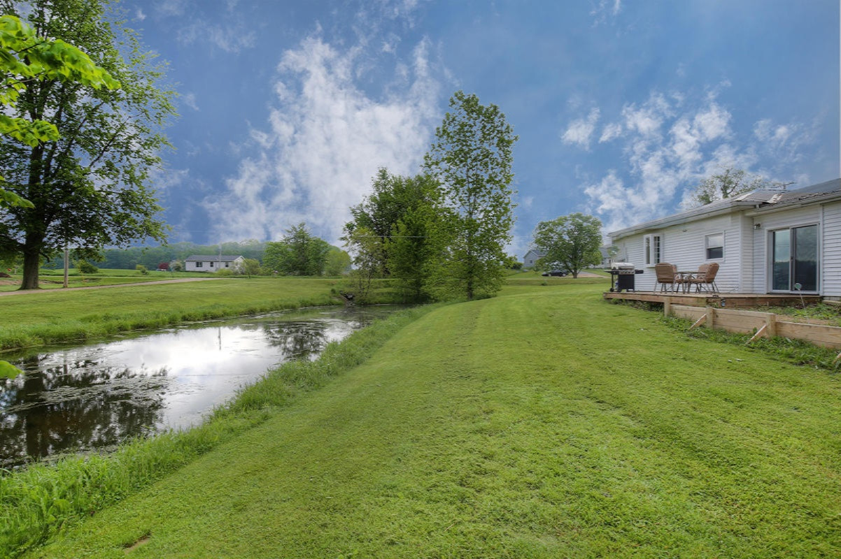 2341 Barber Road Hastings, MI 49058 - Photo 4 of 26 IMG_2360