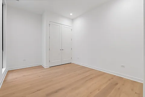 $1,895,000 | 1340 West Chestnut Street, Unit 401, Chicago, IL 60642