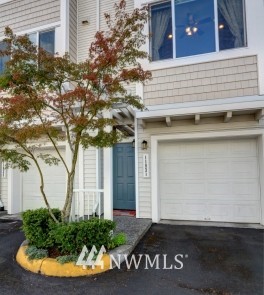 11804 Northeast 162nd Court Bothell, WA 98011 - Photo 2 of 25 Gallery Image 2