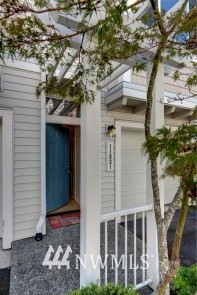 11804 Northeast 162nd Court Bothell, WA 98011 - Photo 3 of 25 Gallery Image 3