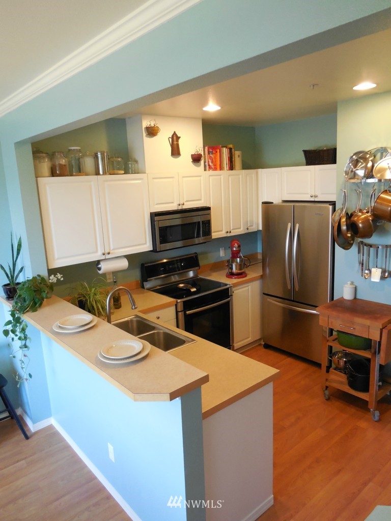 11804 Northeast 162nd Court Bothell, WA 98011 - Photo 7 of 25 Gallery Image 7