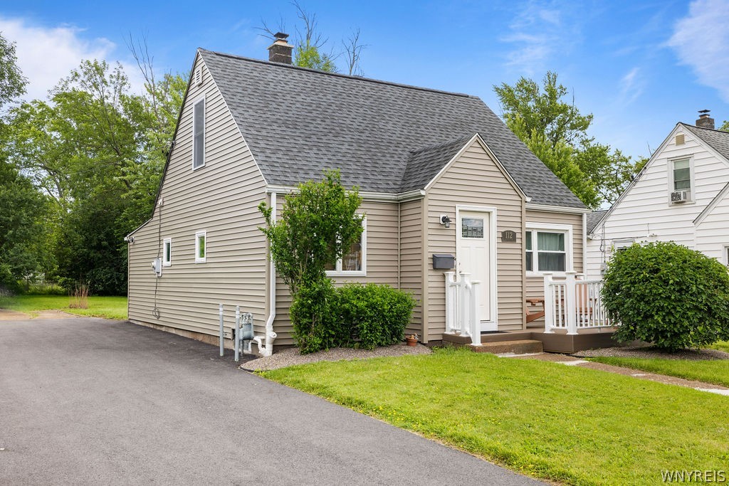 112 Larch Road Amherst, NY 14226 - Photo 2 of 24