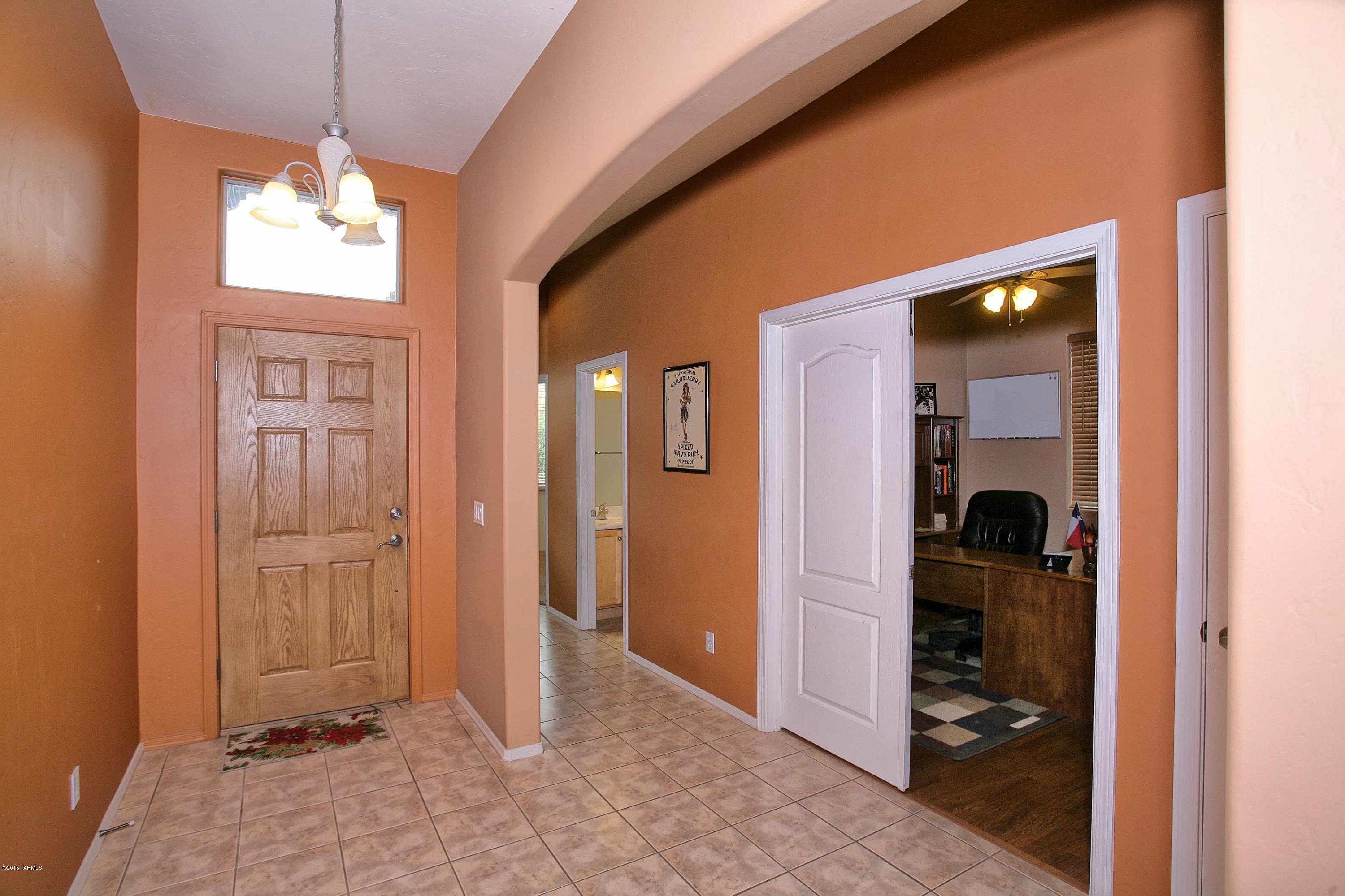 3484 South Thunder Chorus Road Tucson, AZ 85713 - Photo 4 of 24 Gallery Image 4