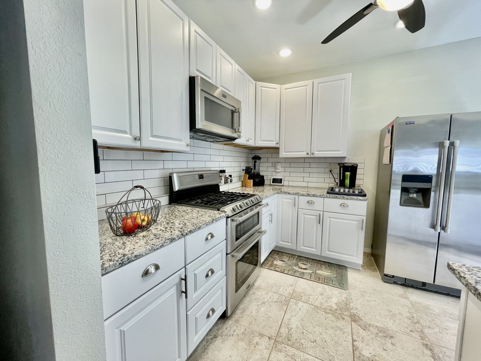 633 Ginger Avenue Ridgecrest, CA 93555 - Photo 9 of 20