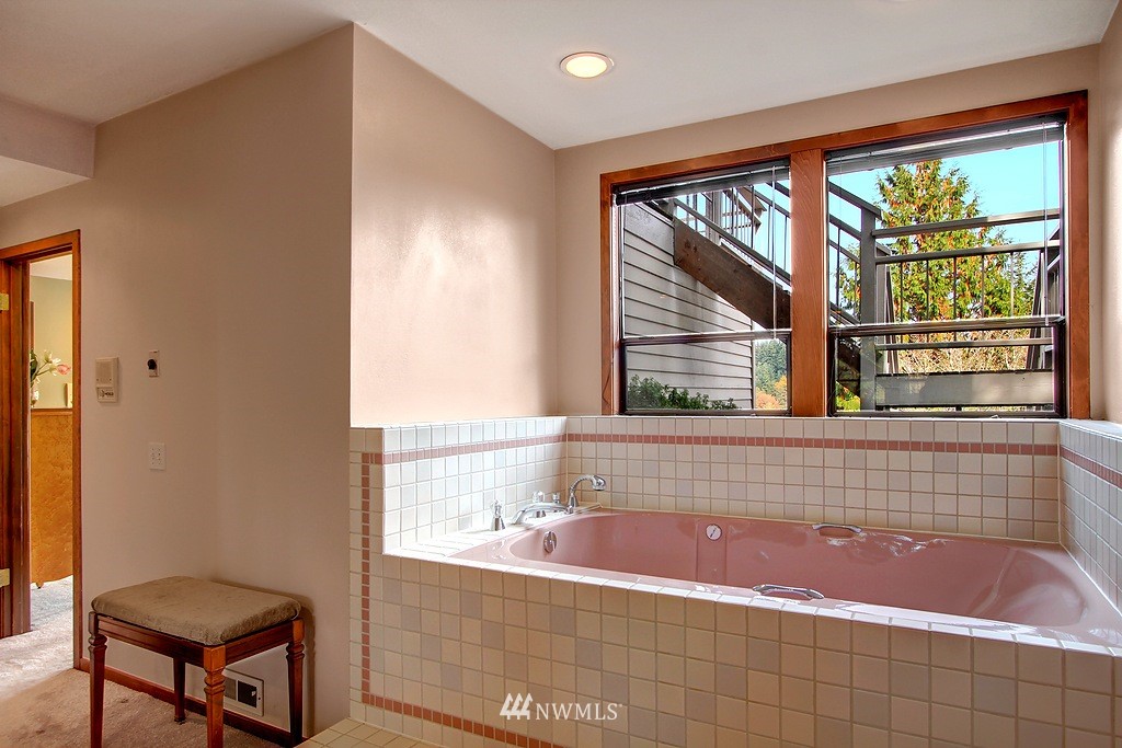 9300 Odin Way Bothell, WA 98011 - Photo 23 of 25 Gallery Image 23