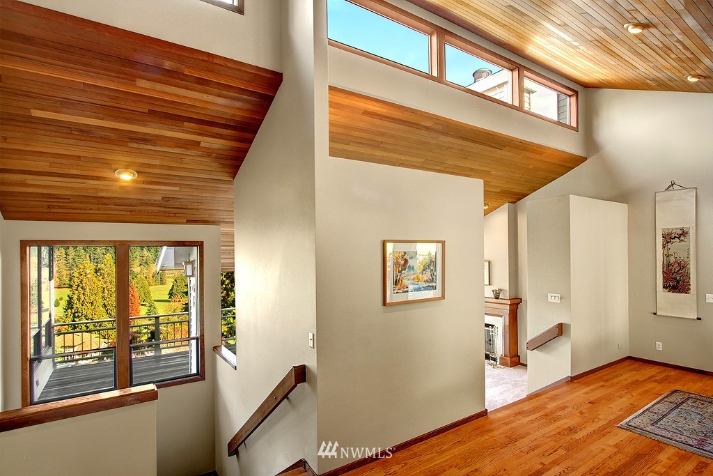 9300 Odin Way Bothell, WA 98011 - Photo 4 of 25 Gallery Image 4