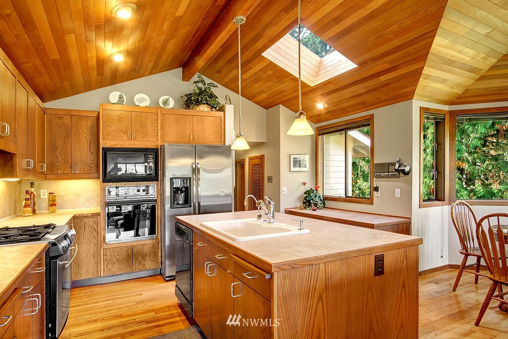9300 Odin Way Bothell, WA 98011 - Photo 8 of 25 Gallery Image 8